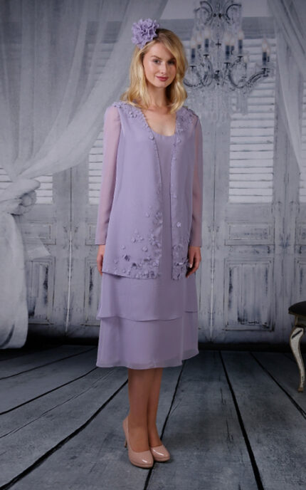 Richard designs dress wisteria